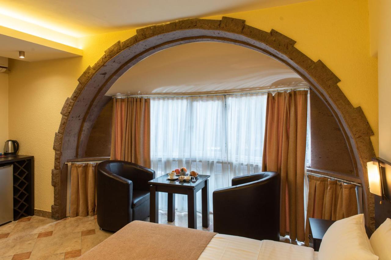 Skyline Hotel יירבאן מראה חיצוני תמונה