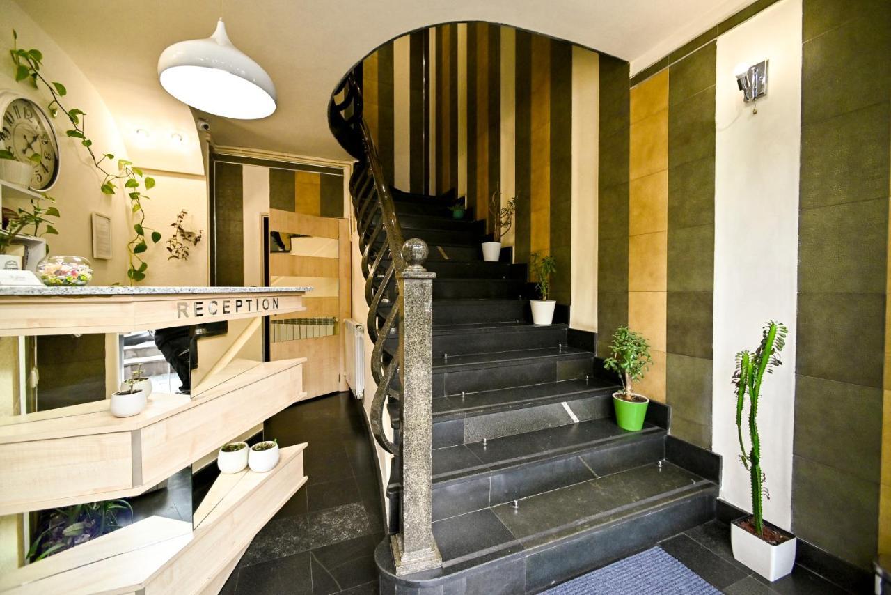 Skyline Hotel יירבאן מראה חיצוני תמונה
