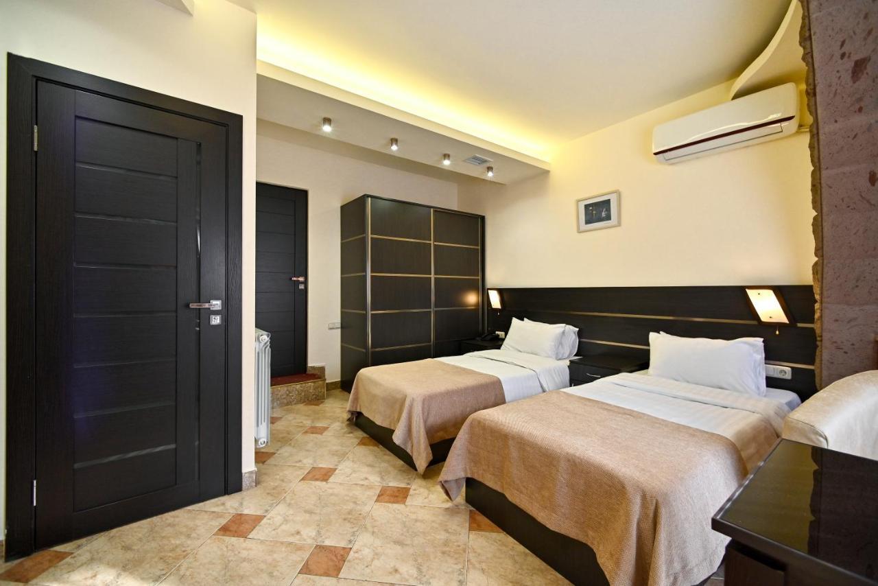 Skyline Hotel יירבאן מראה חיצוני תמונה