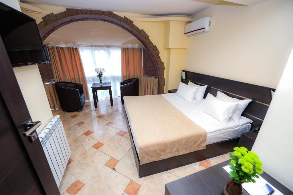 Skyline Hotel יירבאן מראה חיצוני תמונה