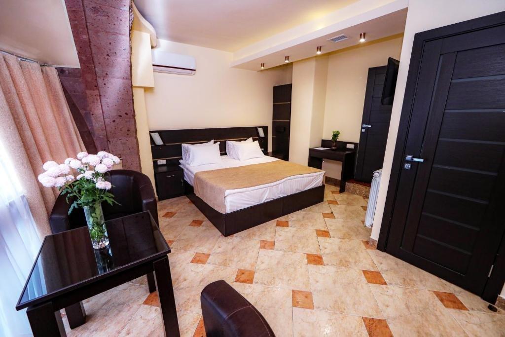 Skyline Hotel יירבאן מראה חיצוני תמונה