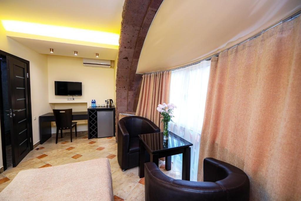 Skyline Hotel יירבאן מראה חיצוני תמונה