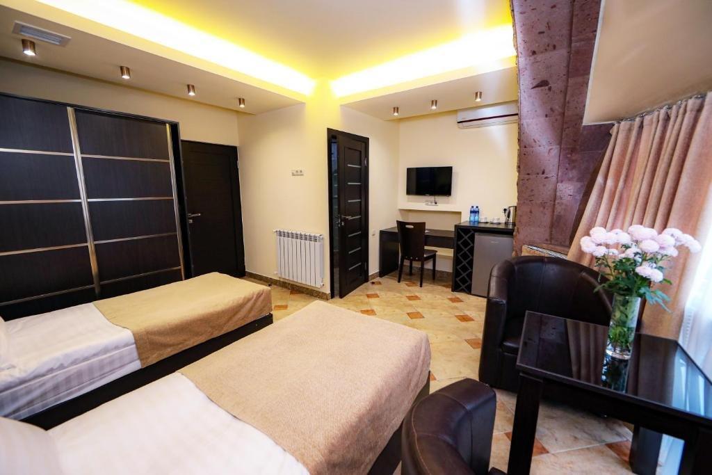 Skyline Hotel יירבאן מראה חיצוני תמונה