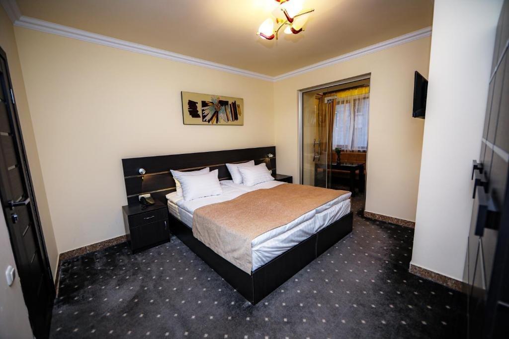 Skyline Hotel יירבאן מראה חיצוני תמונה
